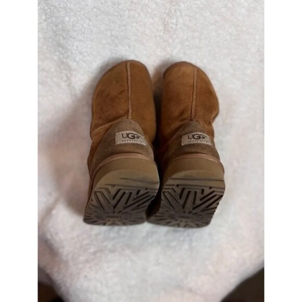 Kids UGG Australia Brown‎ Suede Sheepskin Lined Boots Size [SIZE] 4